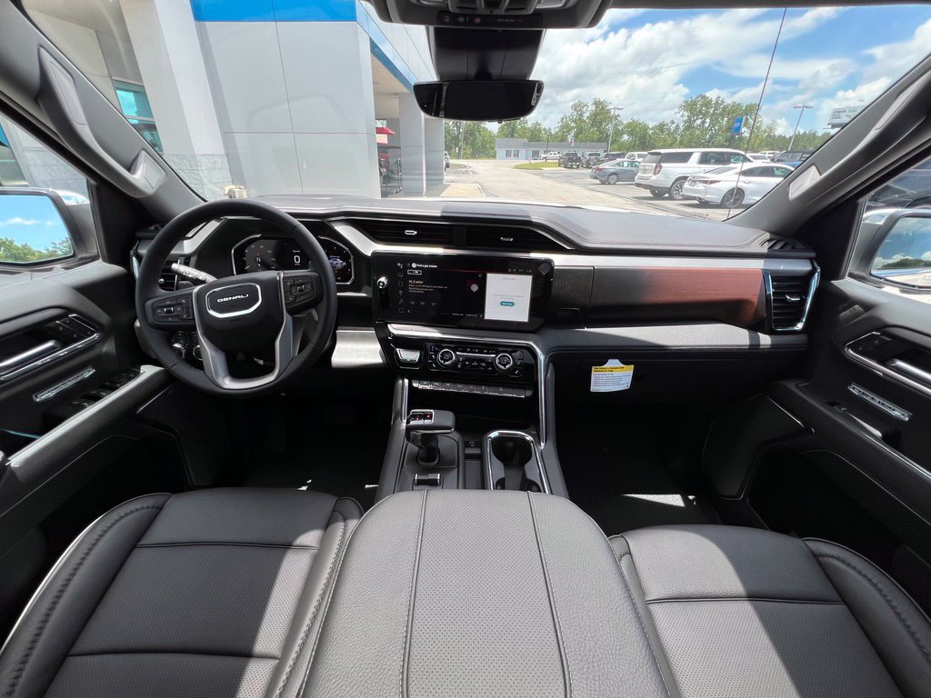 New 2026 GMC Sierra 1500 Denali w/ Denali Reserve Package AWD/4WD image 2