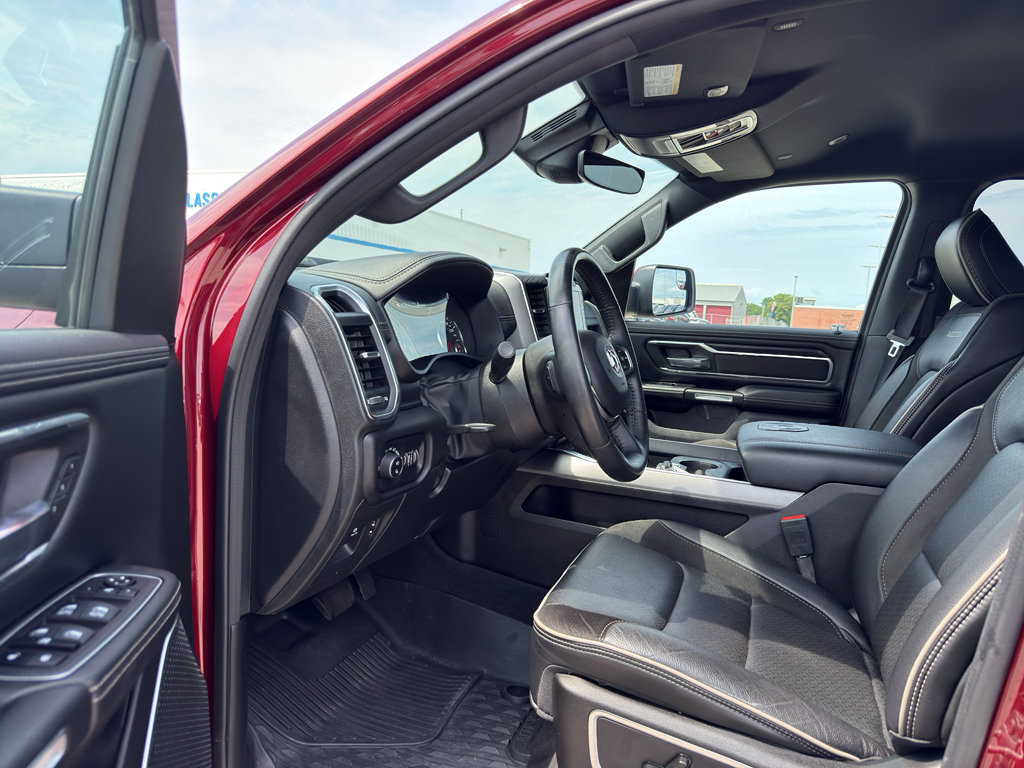 Used 2023 RAM 1500 Laramie AWD/4WD image 11
