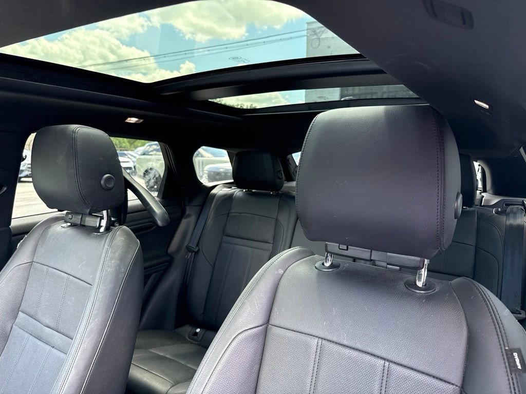 Used 2023 Land Rover Range Rover Evoque SE AWD/4WD image 9