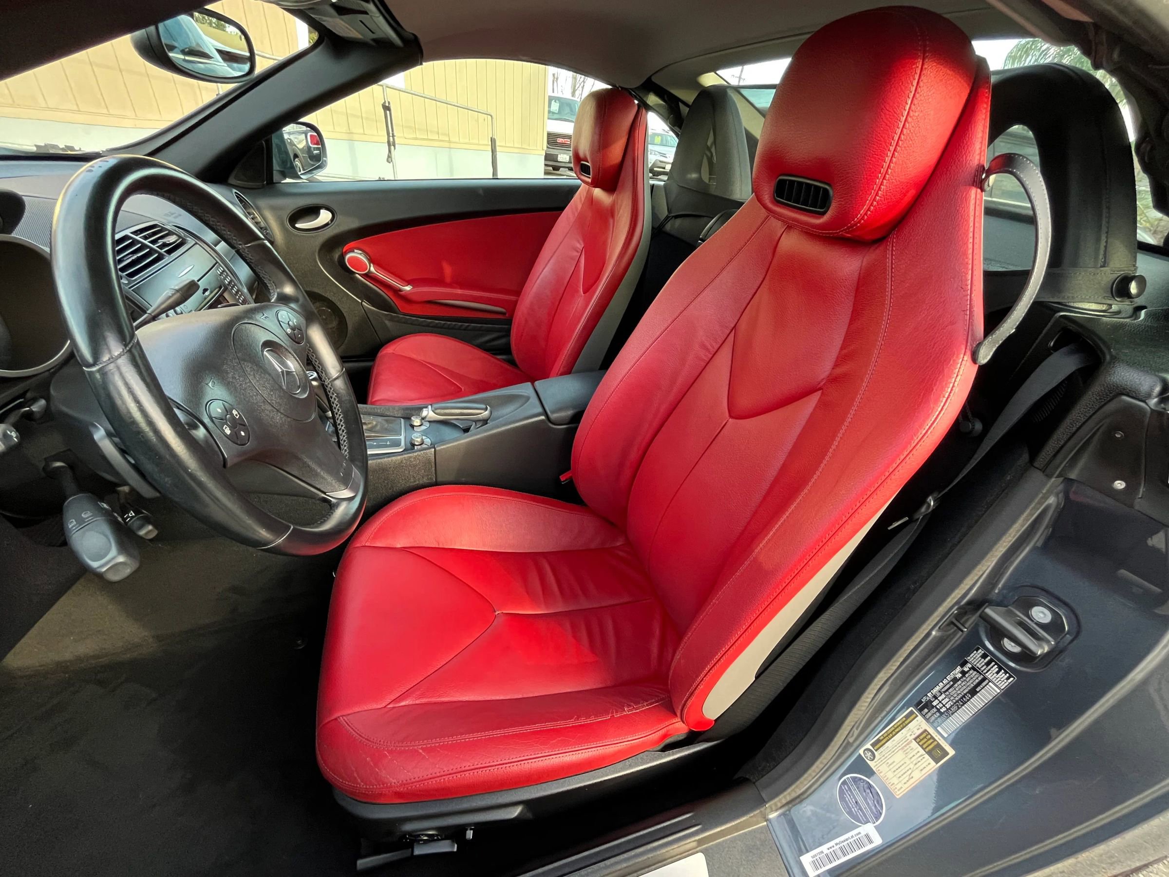 Used 2011 Mercedes-Benz SLK 350 image 16