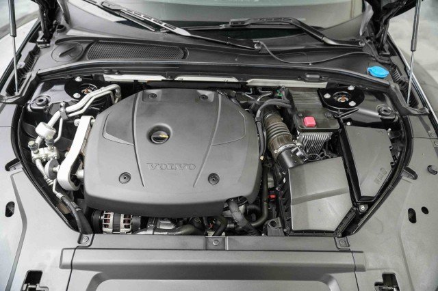 Used 2021 Volvo V90 T6 Inscription w/ Climate Package image 31