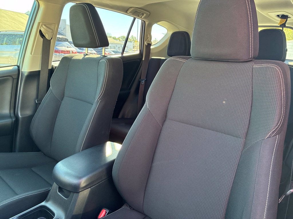 Used 2018 Toyota RAV4 XLE w/ Plus Extra Value Package AWD/4WD image 14