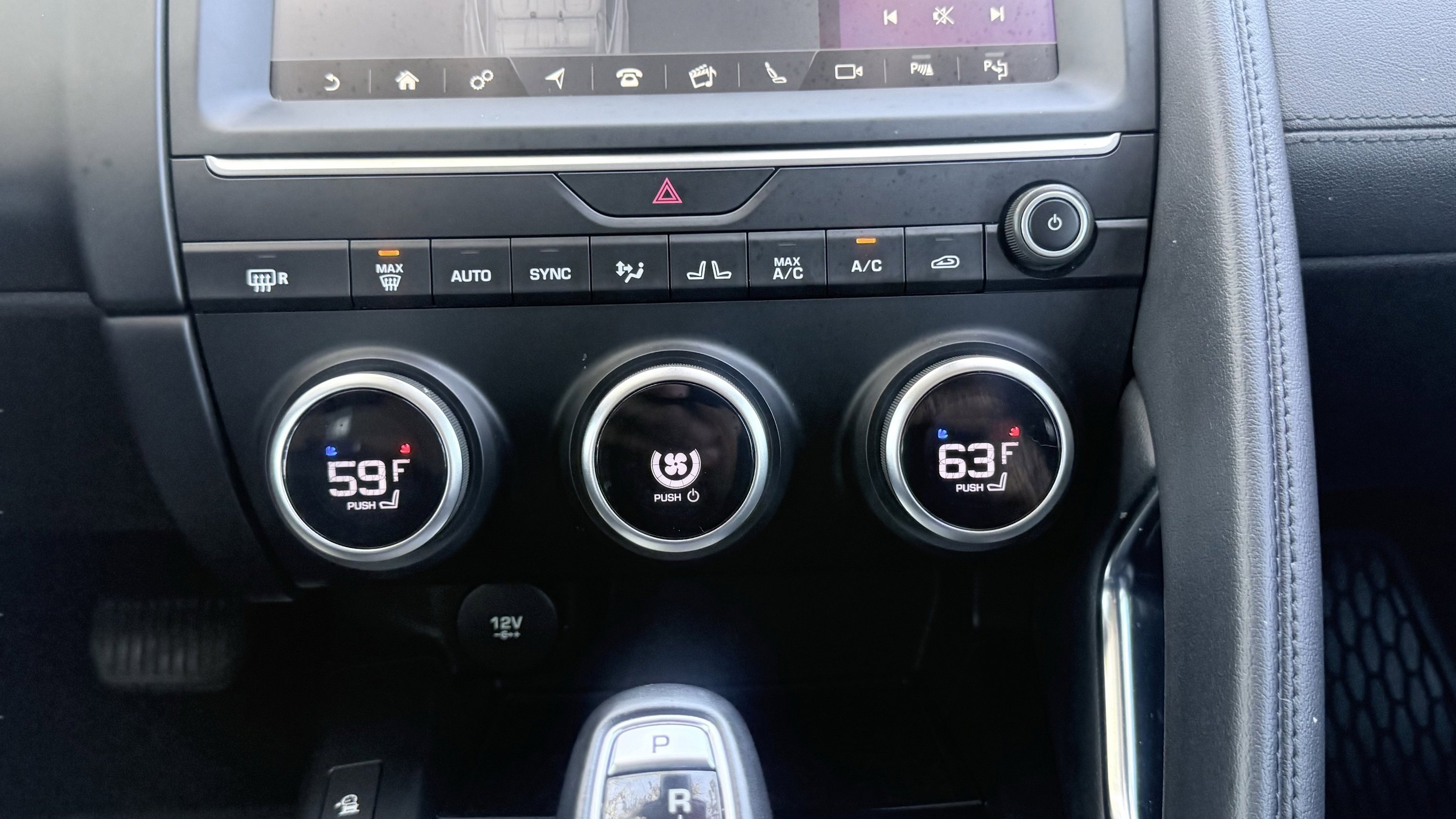 Used 2020 Jaguar E-PACE SE image 64