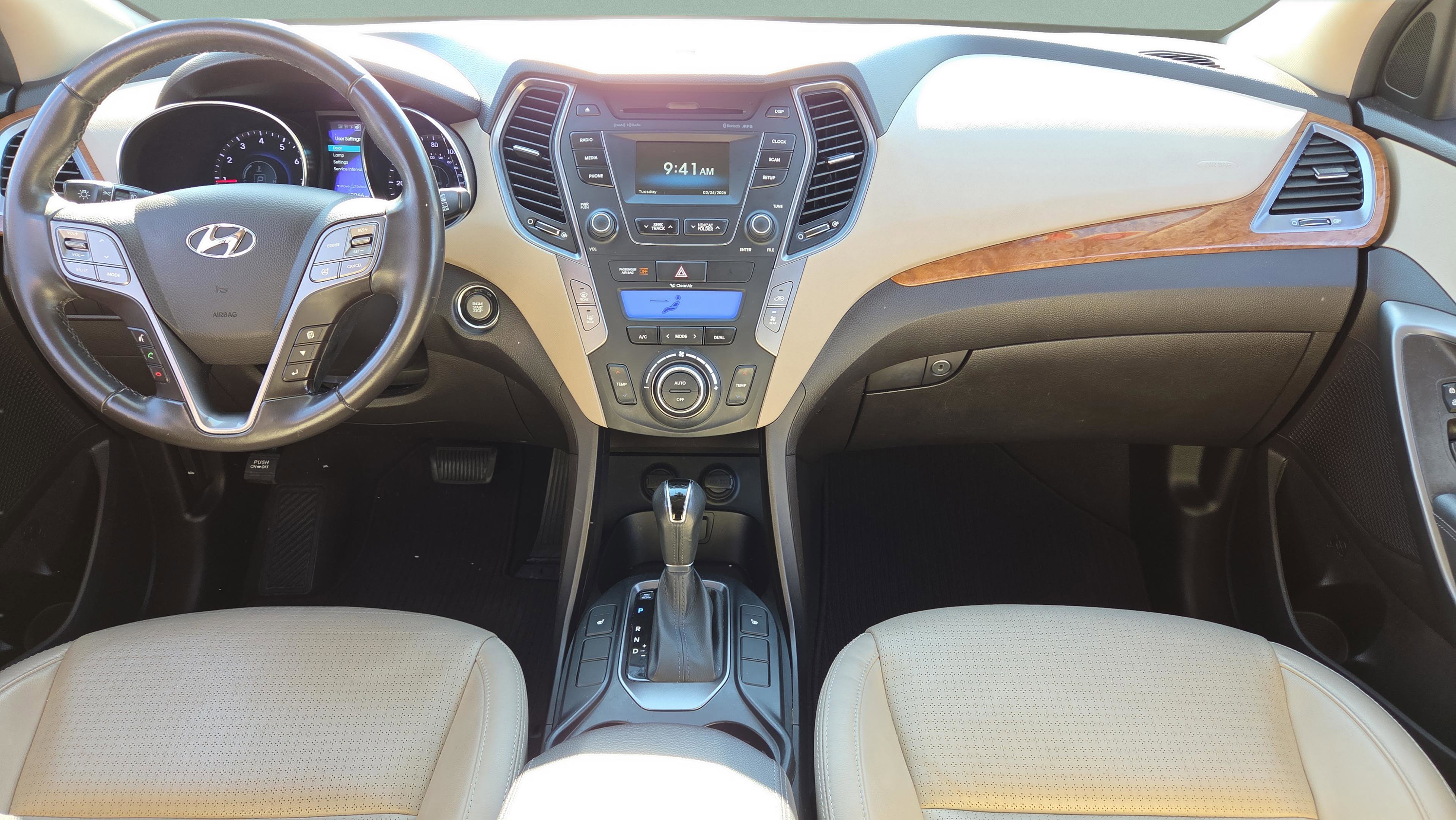 Used 2014 Hyundai Santa Fe GLS image 51