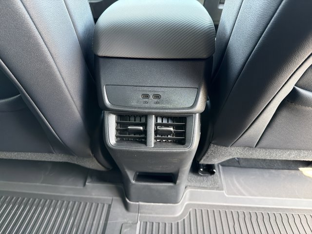 New 2026 Chevrolet Equinox LT AWD/4WD image 28