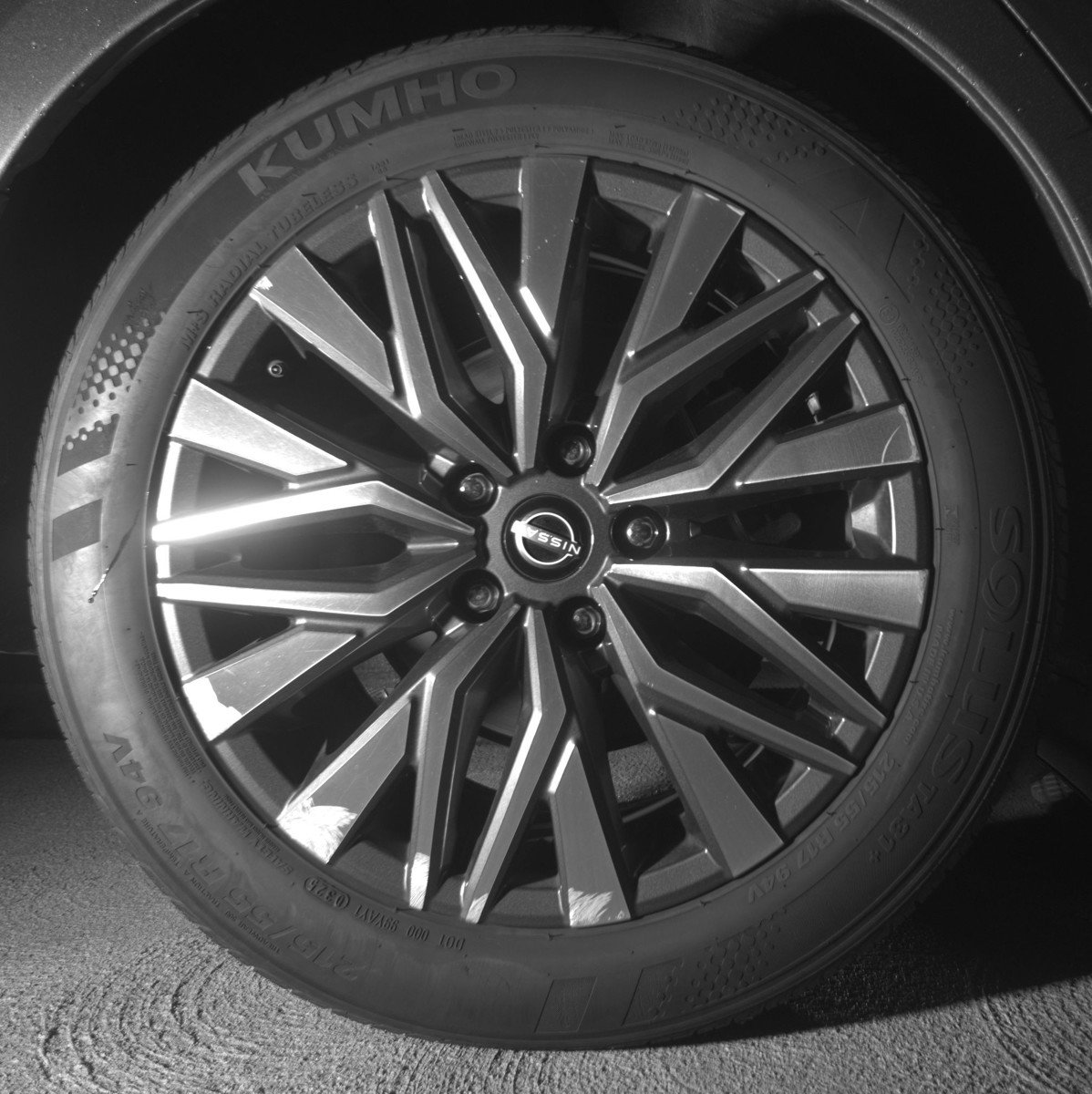 Used 2025 Nissan Altima 2.5 SV FWD image 15