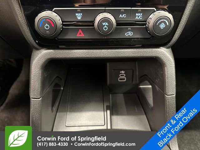 New 2025 Ford Ranger XLT w/ Black Appearance Package image 25