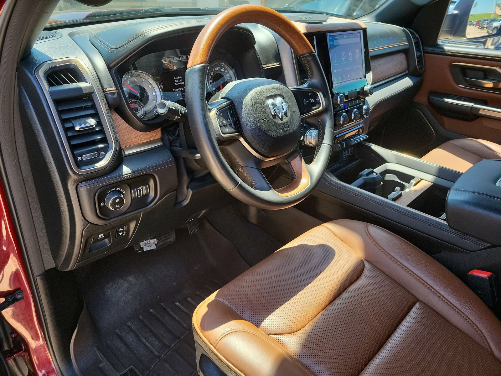 Used 2021 RAM 1500 Limited AWD/4WD image 10