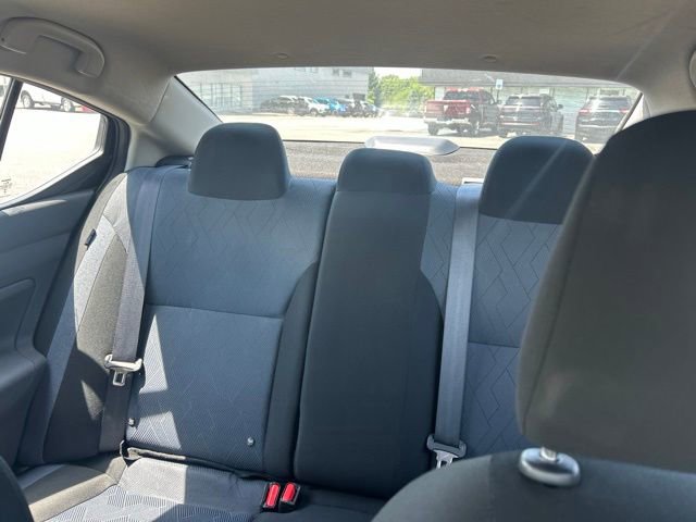 Used 2025 Nissan Versa SV FWD image 10
