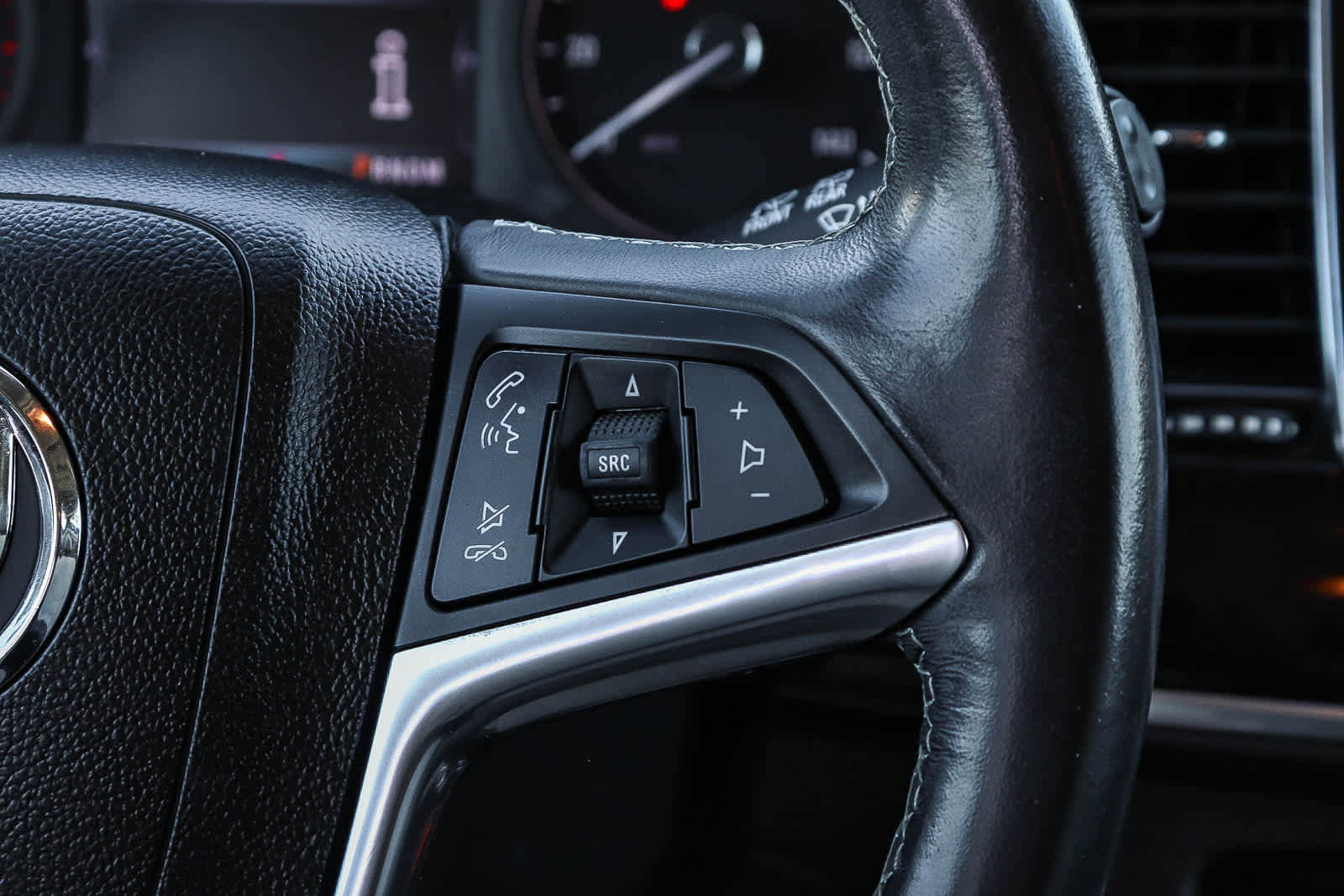 Used 2019 Buick Encore Preferred image 18