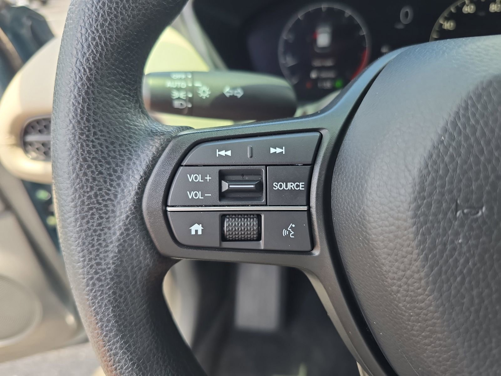 Certified 2025 Honda HR-V LX image 20
