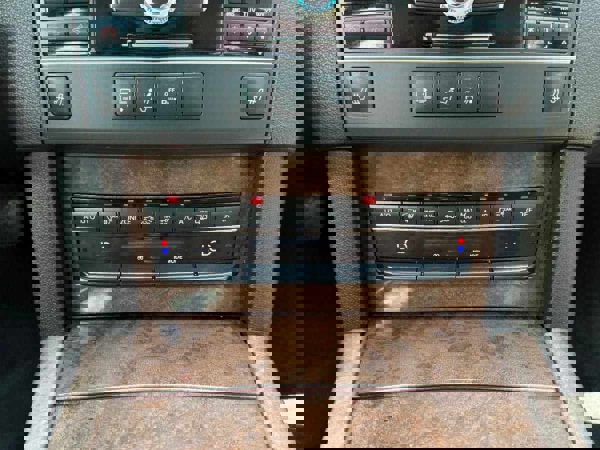 Used 2011 Mercedes-Benz E 350 Sport image 37