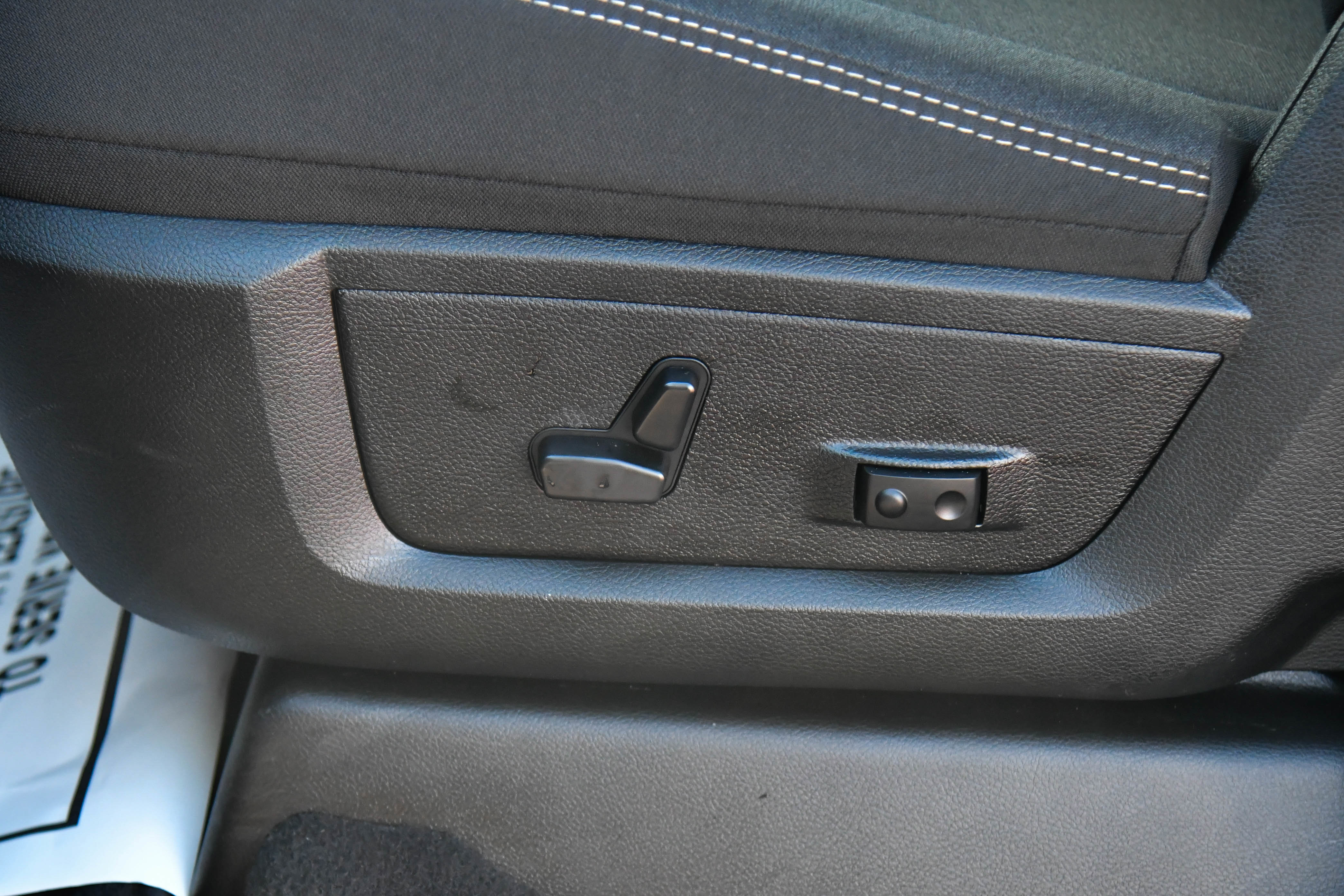 Used 2025 RAM 2500 Big Horn image 18