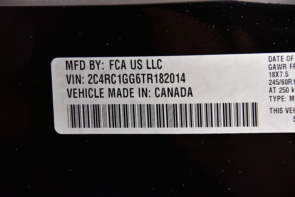 Used 2026 Chrysler Pacifica Limited FWD image 13