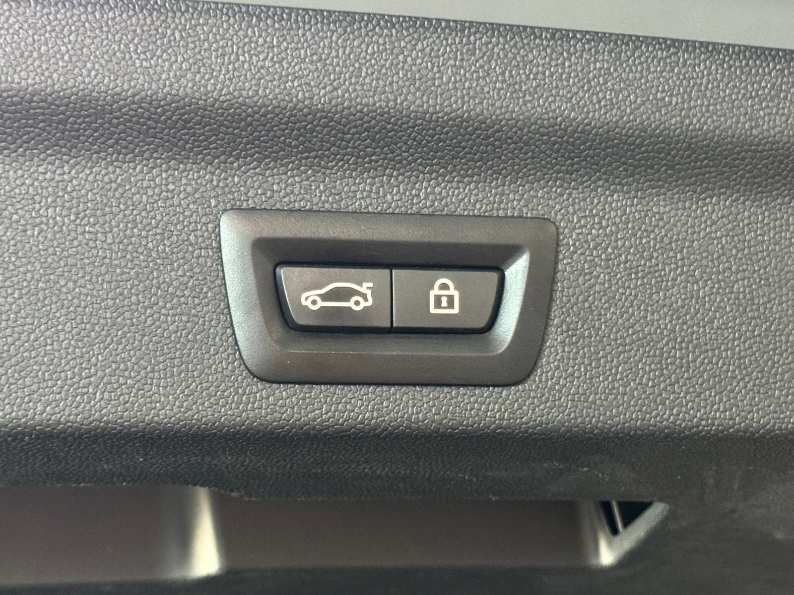 Used 2020 MINI Cooper Countryman FWD image 13