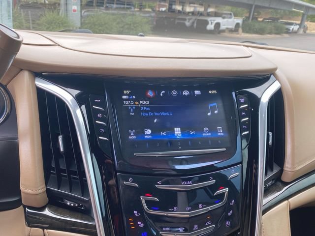 Used 2019 Cadillac Escalade ESV Platinum AWD/4WD image 16