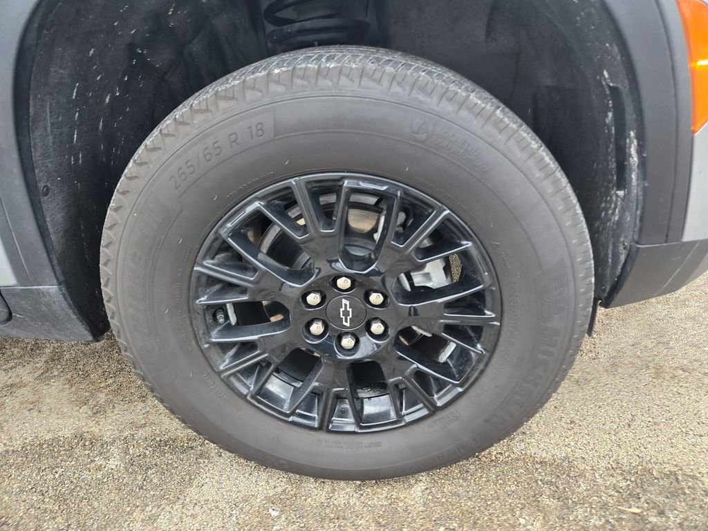 Used 2025 Chevrolet Traverse Z71 image 43