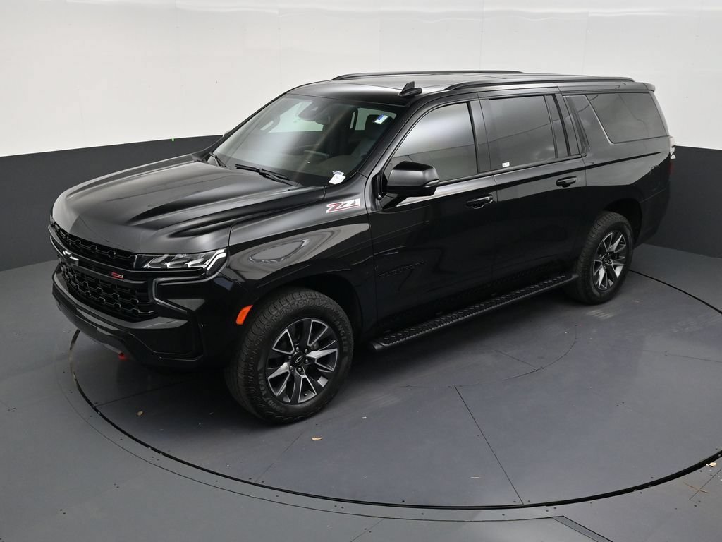 Used 2023 Chevrolet Suburban Z71 w/ Luxury Package AWD/4WD image 12