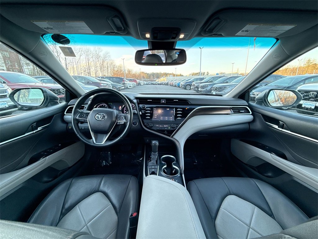 Used 2018 Toyota Camry XLE image 22