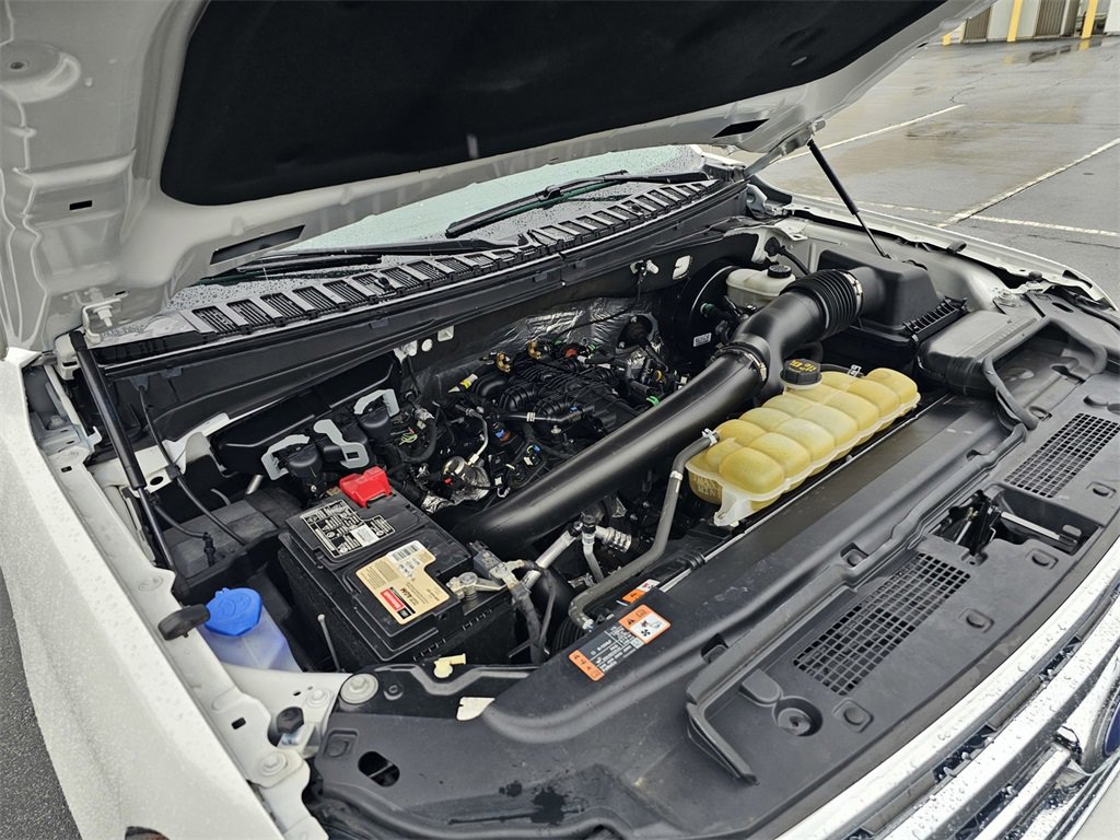 Used 2021 Ford Expedition XLT image 27