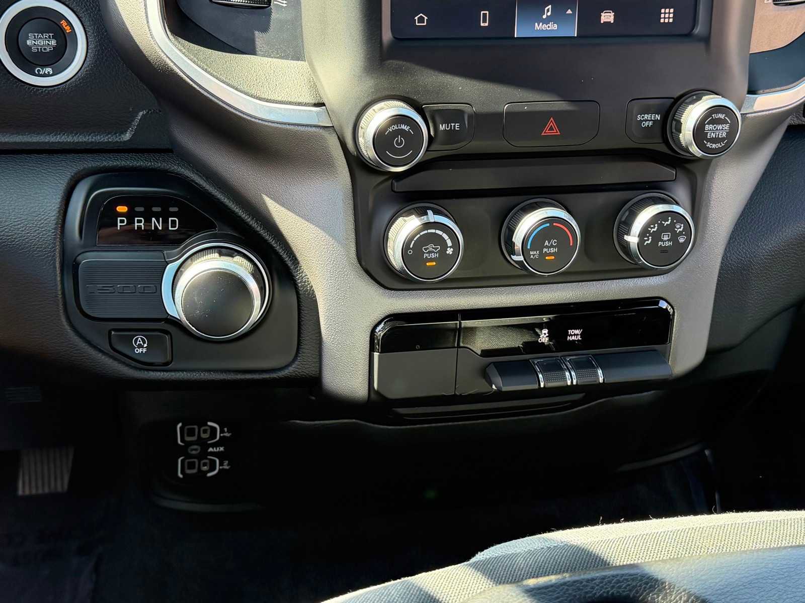 Used 2022 RAM 1500 Big Horn RWD image 19