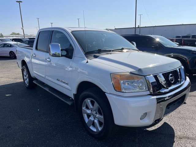 Used 2012 Nissan Titan SL w/ SL Technology Pkg AWD/4WD image 13