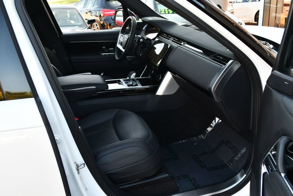 Used 2023 Land Rover Range Rover SE AWD/4WD image 44