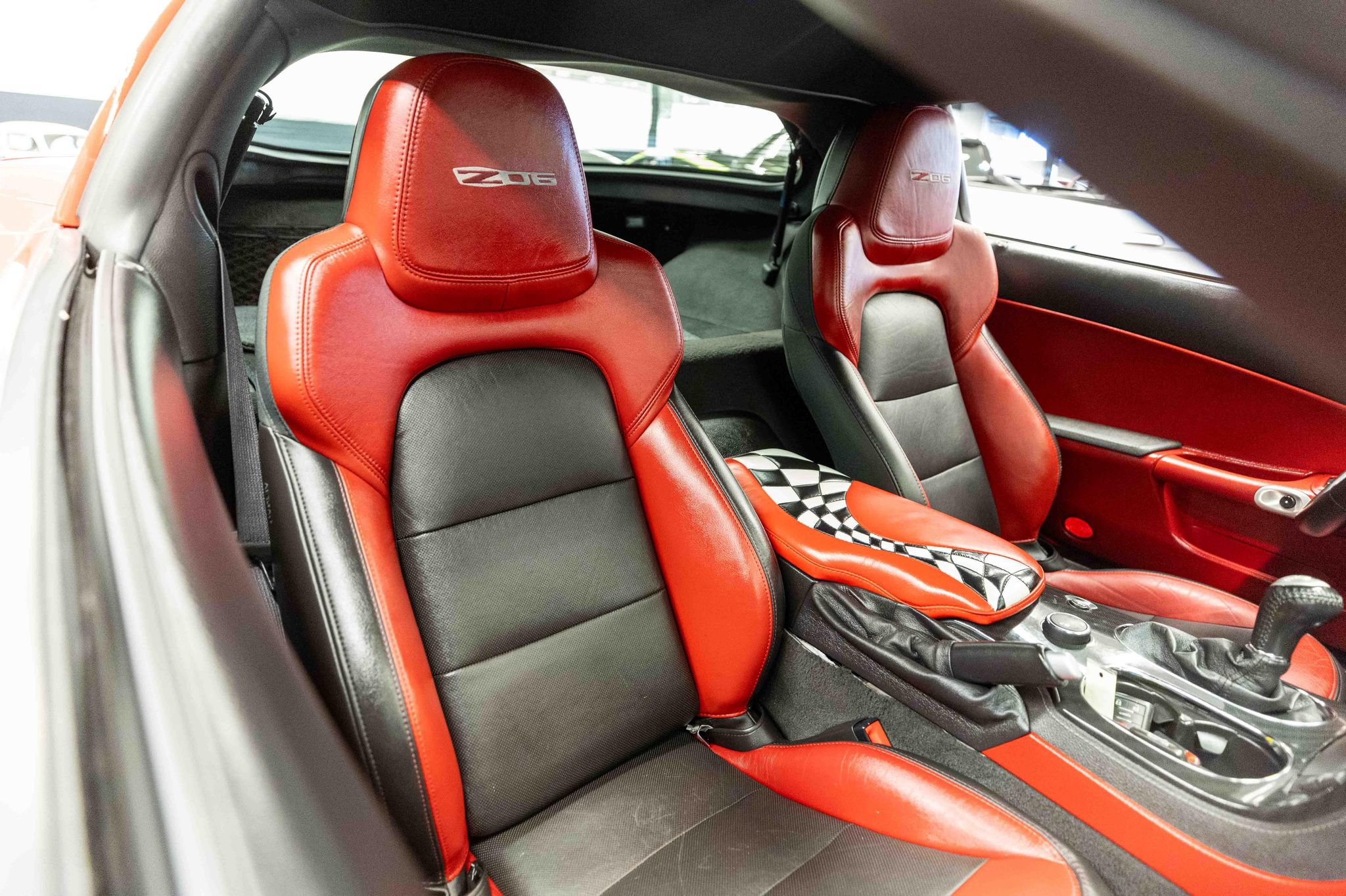 Used 2013 Chevrolet Corvette Z06 RWD image 16