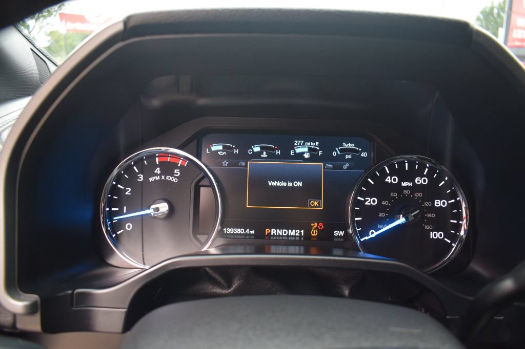 Used 2017 Ford F250 Platinum w/ Platinum Ultimate Package AWD/4WD image 18