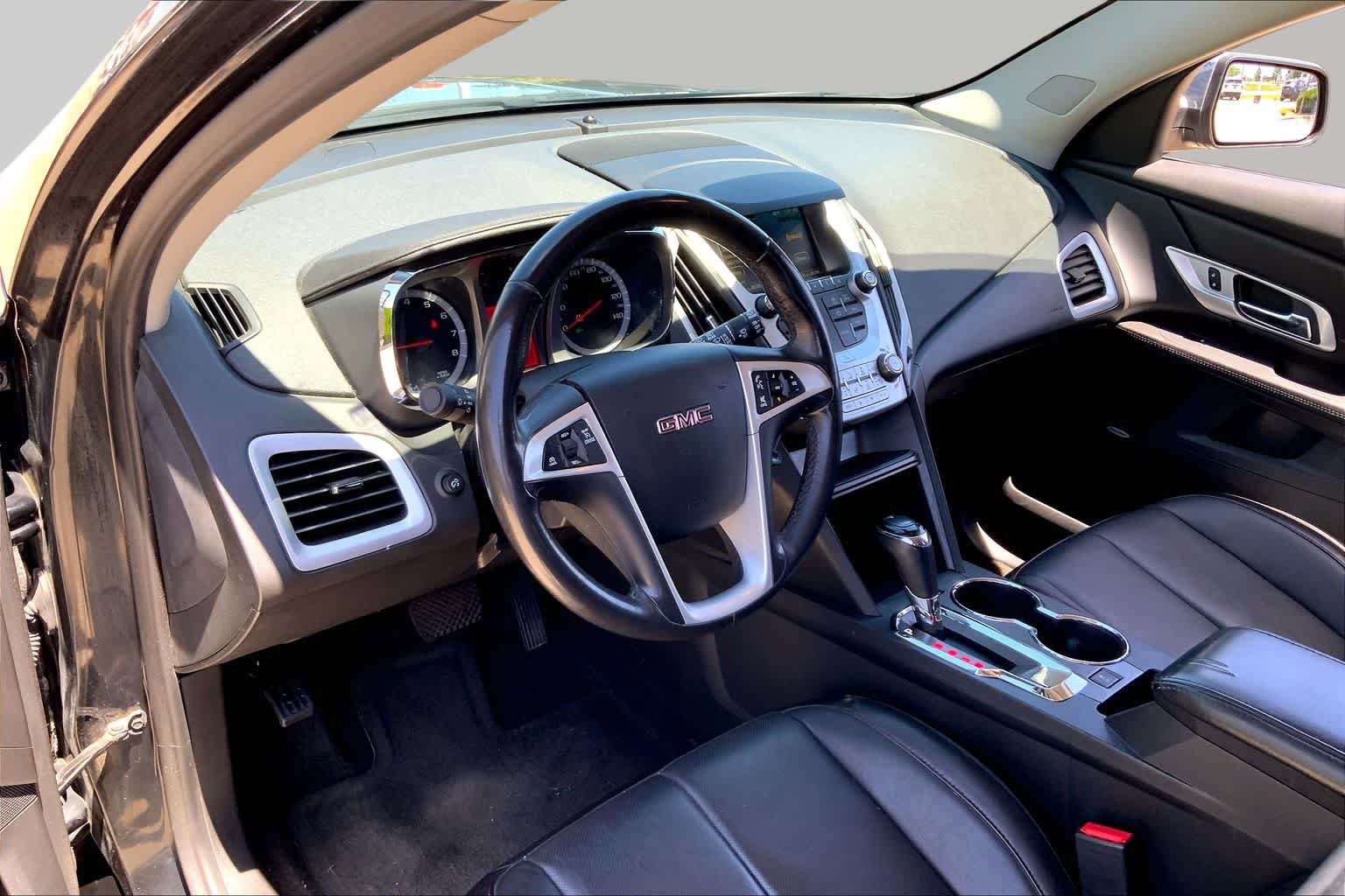 Used 2017 GMC Terrain SLT w/ Driver Alert Package I FWD image 16