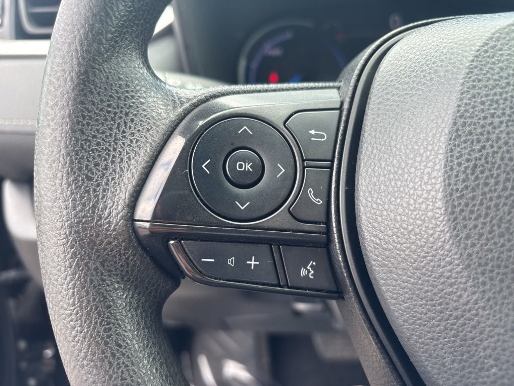 Used 2024 Toyota RAV4 LE AWD/4WD image 19
