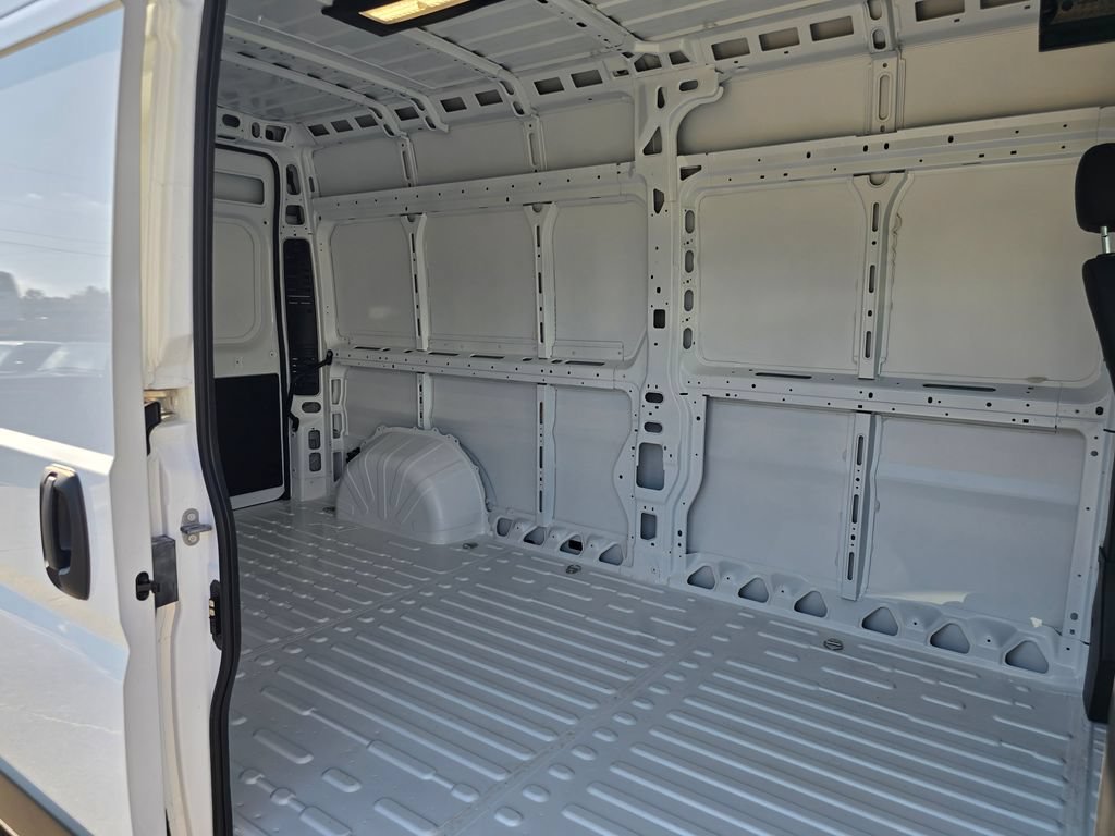 New 2026 RAM ProMaster 2500 w/ Convenience Group FWD image 12
