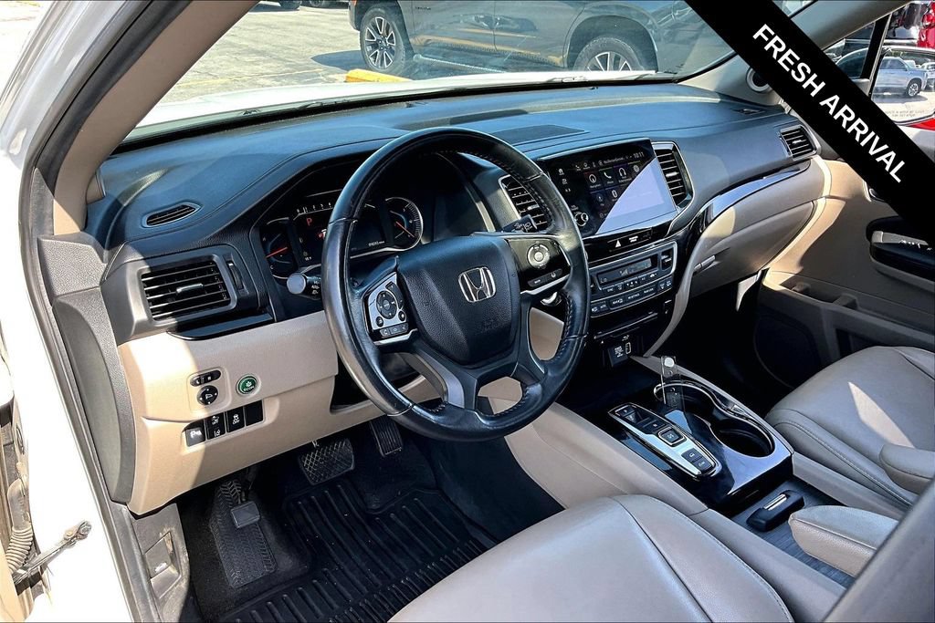 Used 2021 Honda Pilot Touring image 5