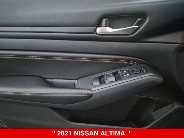 Certified 2021 Nissan Altima 2.5 SR w/ SR Premium Package AWD/4WD image 12