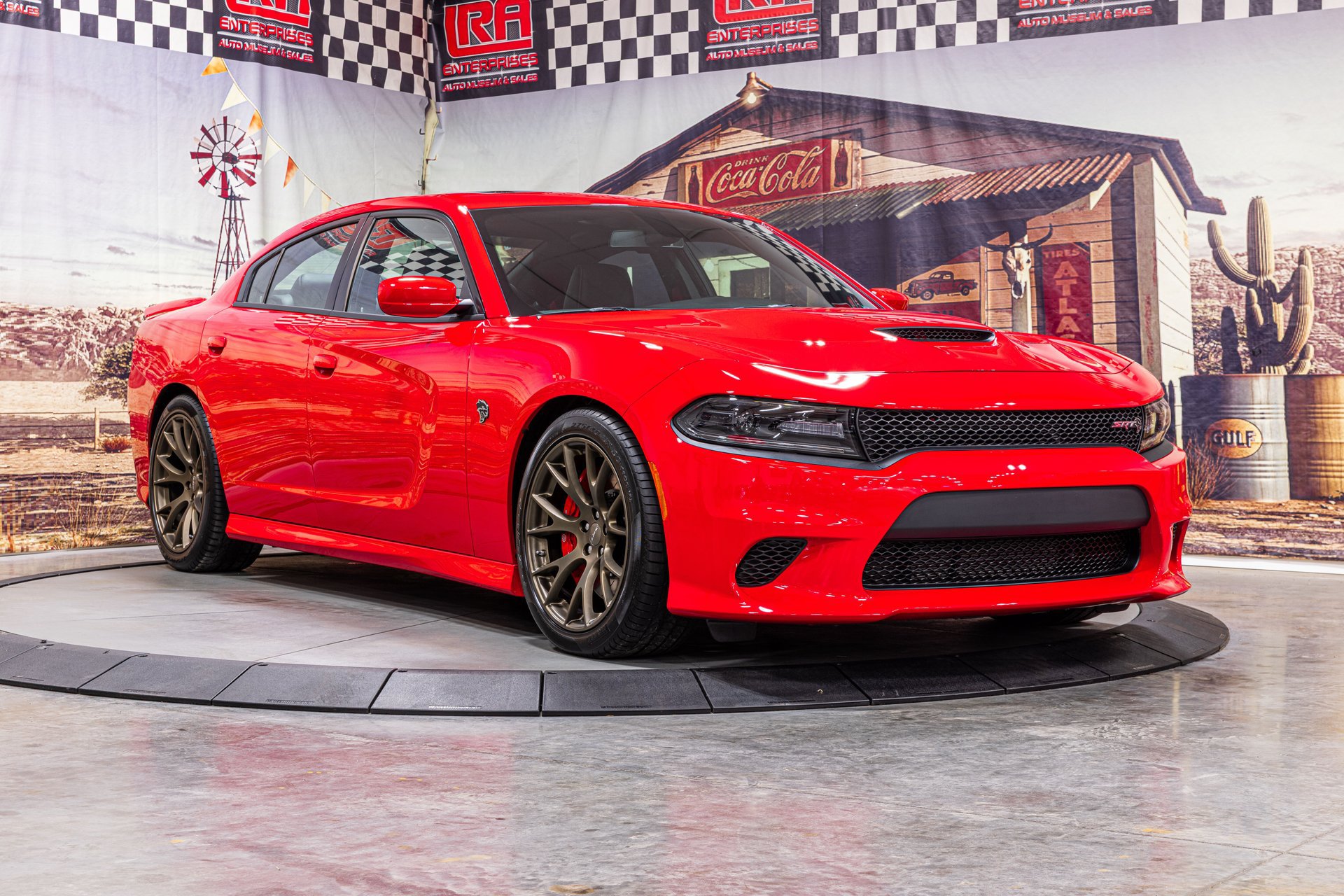 Used 2018 Dodge Charger SRT Hellcat w/ Harman/Kardon Audio Group RWD image 1
