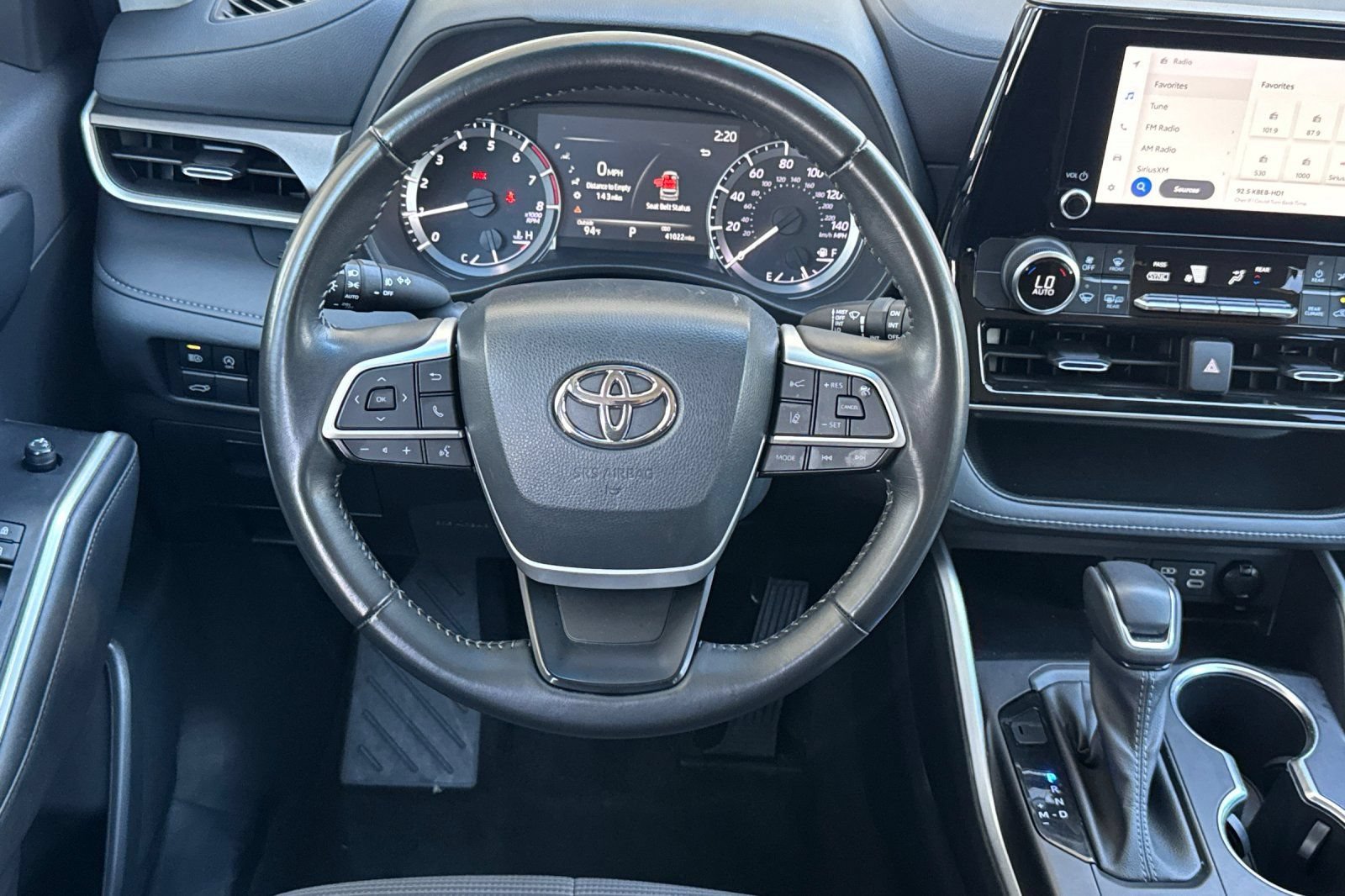 Used 2023 Toyota Highlander LE AWD/4WD image 15