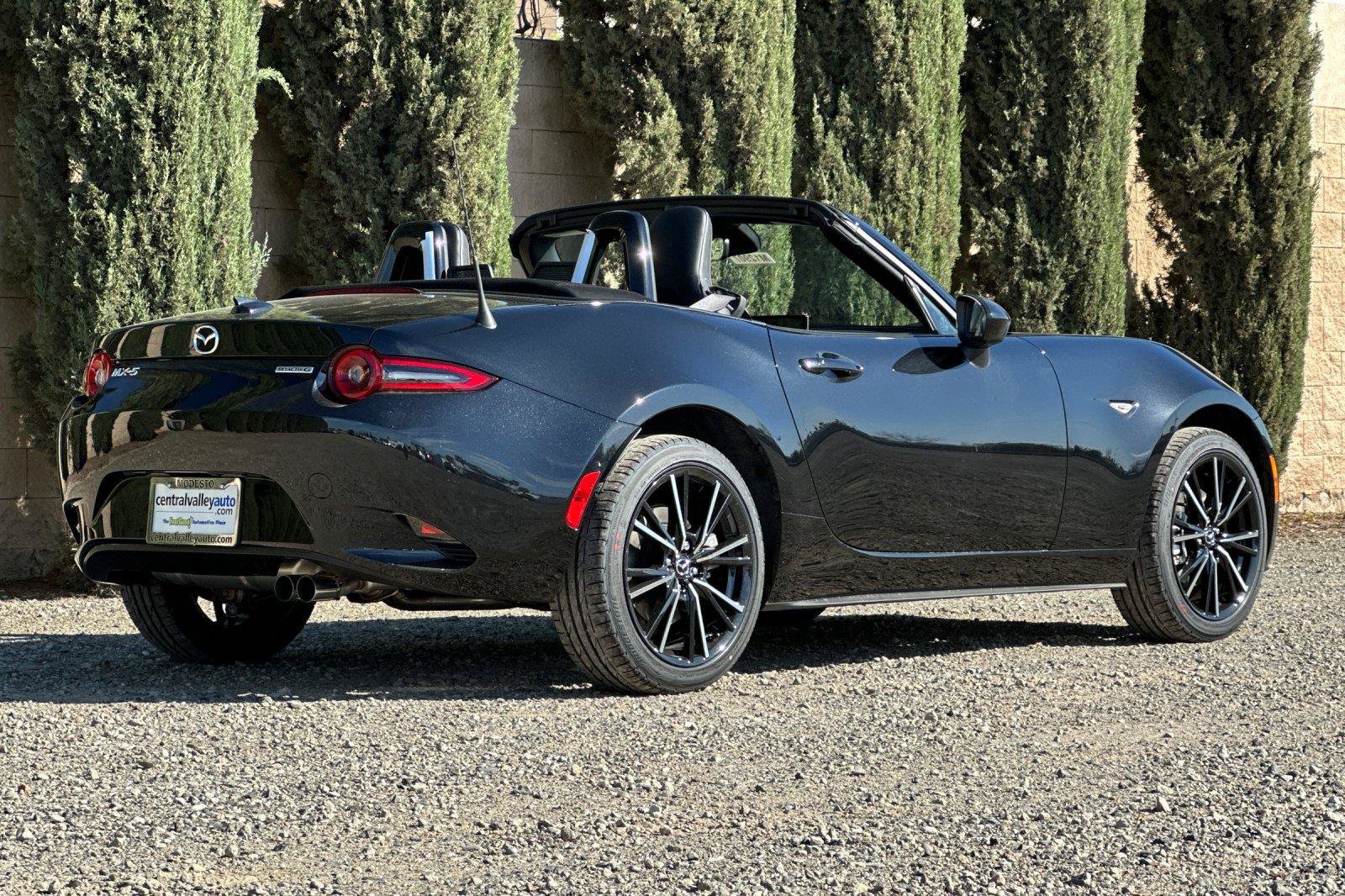 New 2026 MAZDA MX-5 Miata Grand Touring w/ Weather Package RWD image 4