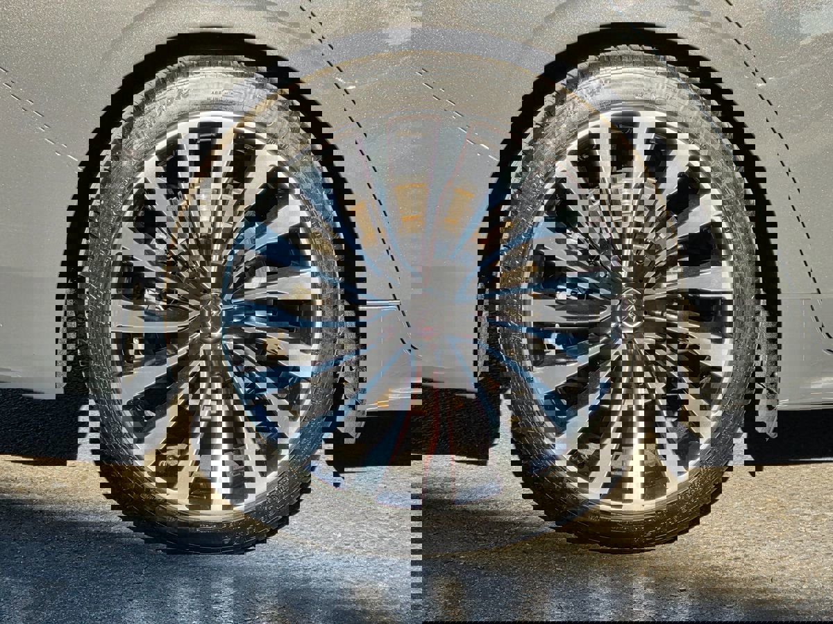 Used 2017 Lincoln Continental Black Label w/ Rear-seat Package image 10