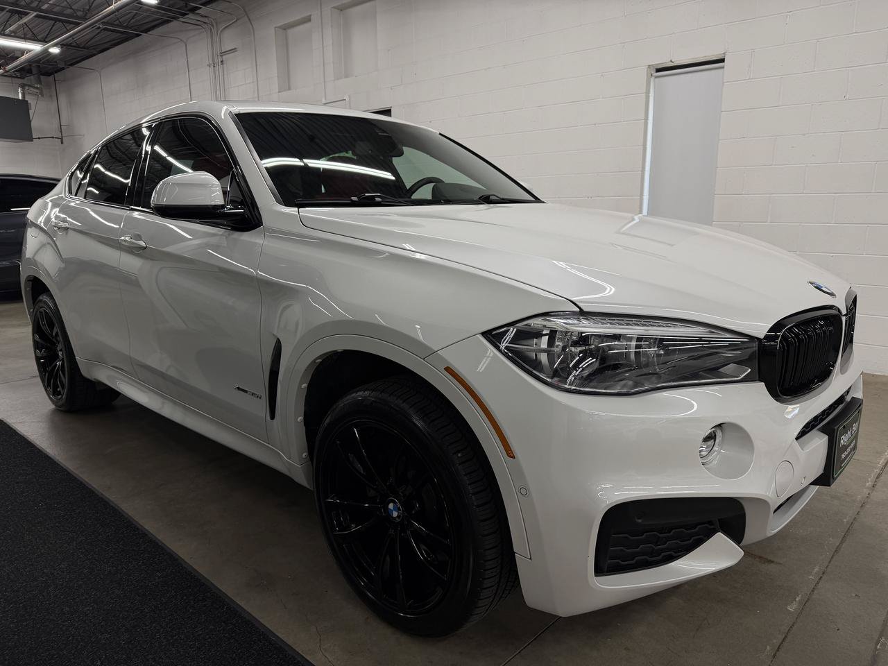 Used 2019 BMW X6 xDrive35i AWD/4WD image 3