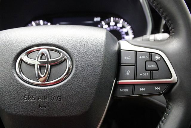 Used 2024 Toyota Highlander XSE image 27