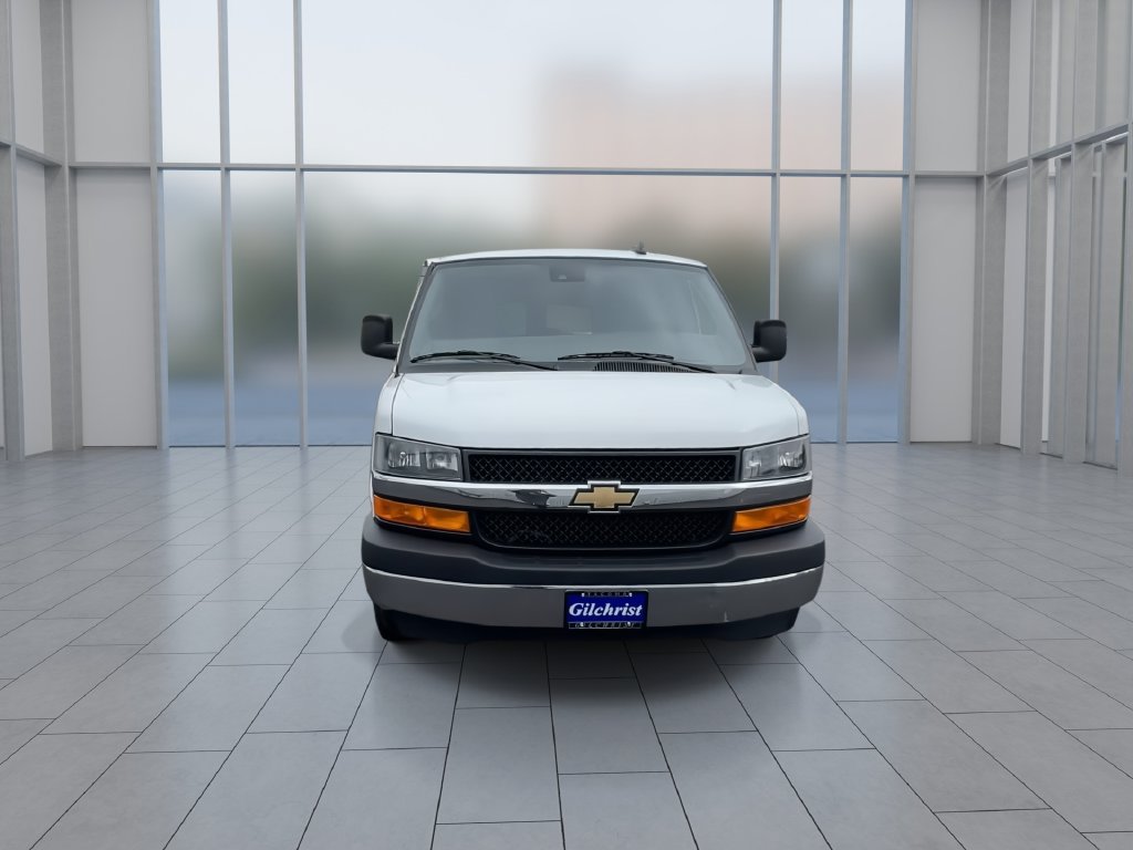 Used 2025 Chevrolet Express 3500 LT w/ LT Preferred Equipment Group RWD image 3