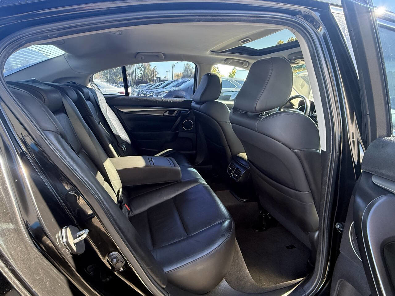 Used 2011 Acura TL w/ Technology Package image 17