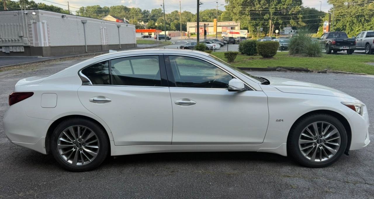 Used 2018 INFINITI Q50 Luxe w/ Essential Package (2.0T Luxe) AWD/4WD image 9
