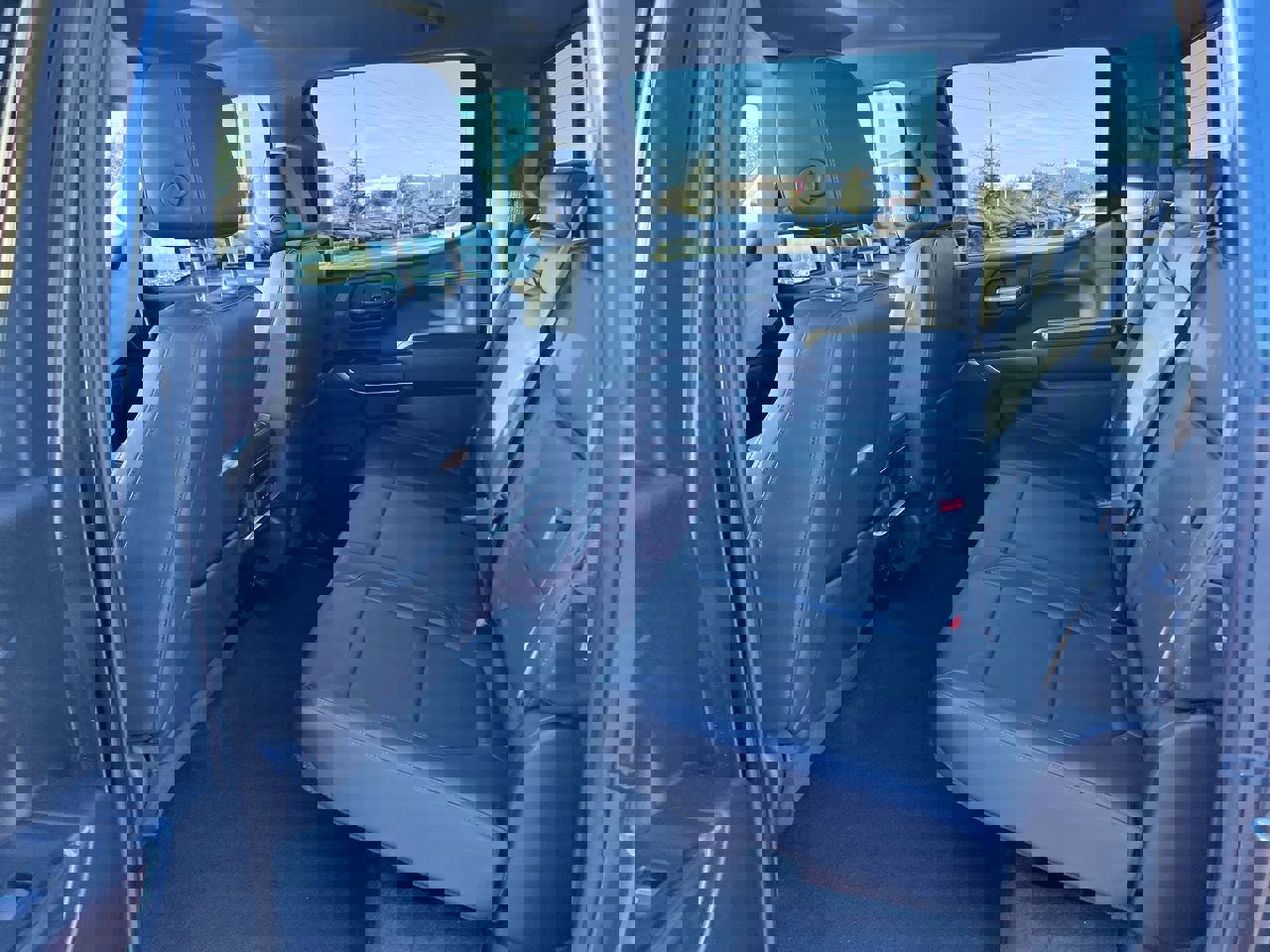 Used 2022 GMC Sierra 1500 SLT w/ SLT Premium Plus Package image 27