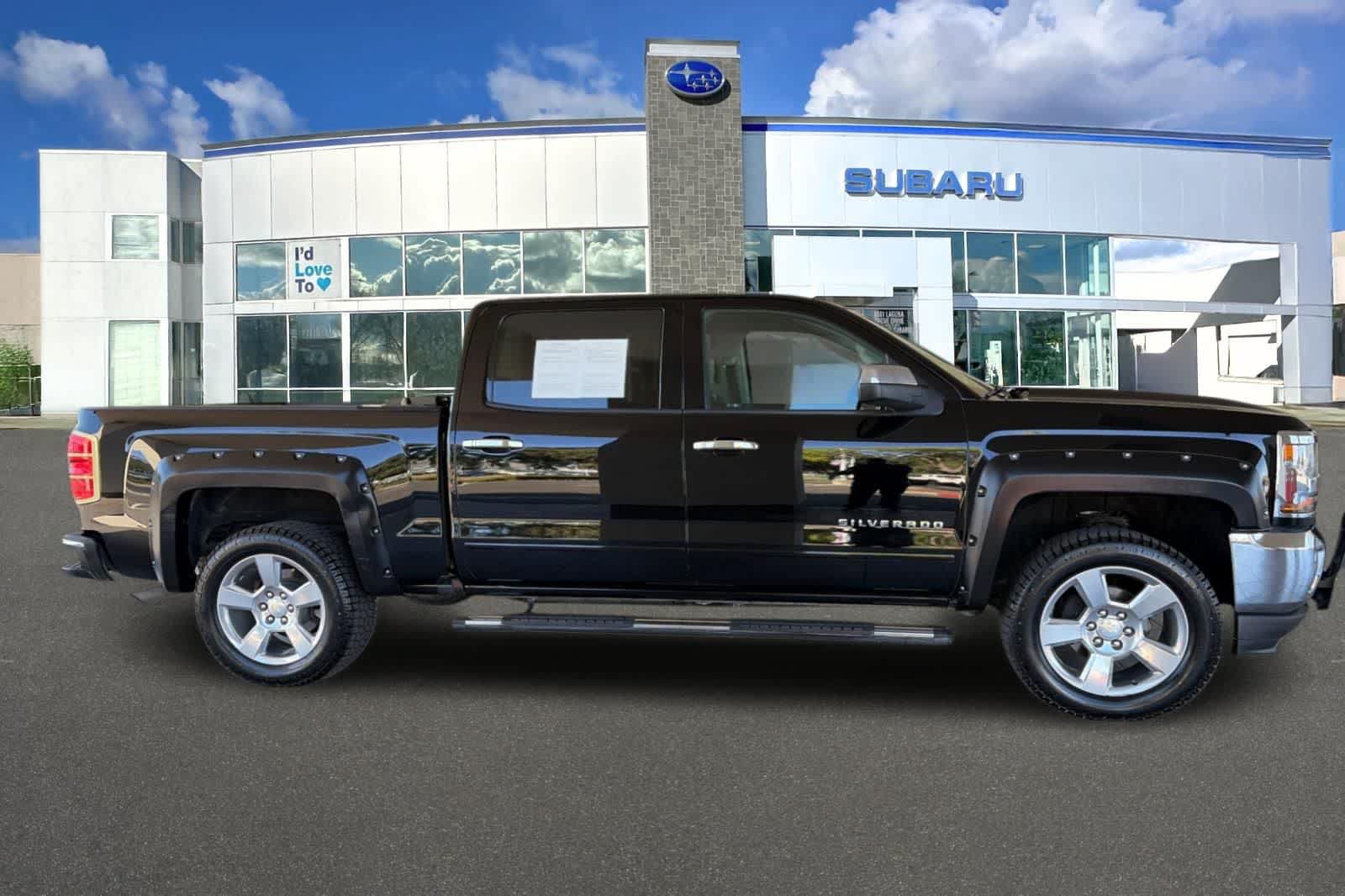 Used 2018 Chevrolet Silverado 1500 LT w/ All Star Edition RWD image 6