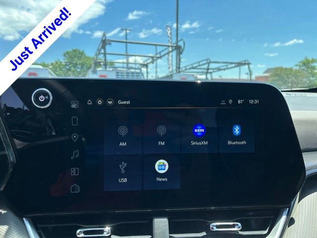 New 2026 Chevrolet Equinox LT w/ Convenience Package II FWD image 26