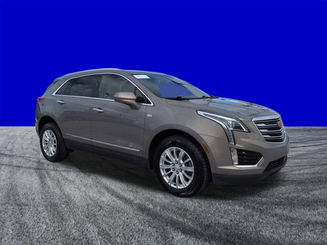 Used 2019 Cadillac XT5 FWD image 2