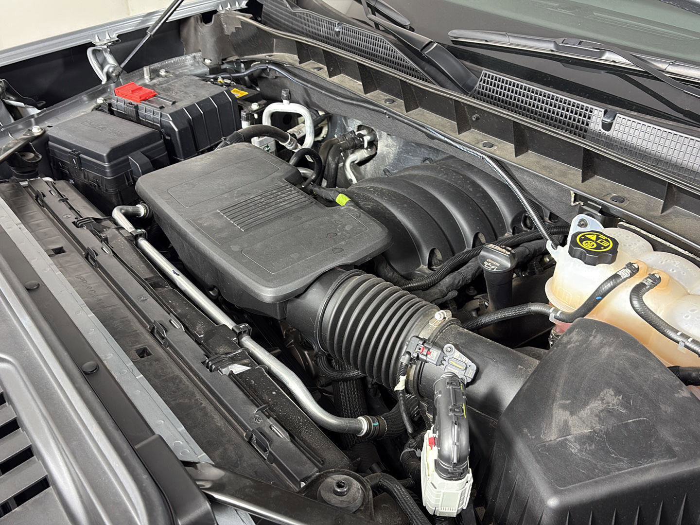 Used 2023 GMC Sierra 1500 AT4 w/ AT4 Premium Package image 12