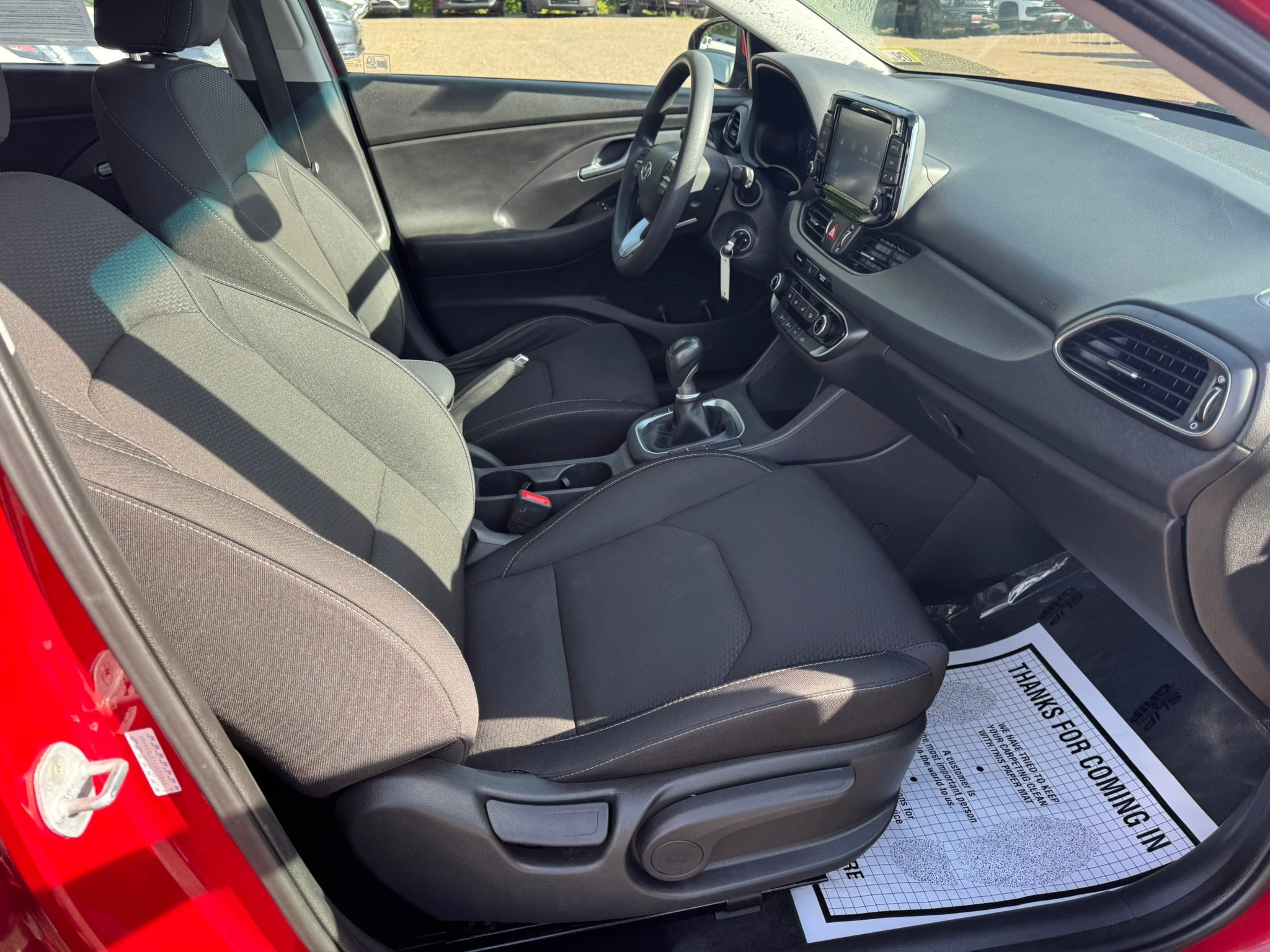 Used 2018 Hyundai Elantra GT FWD image 11