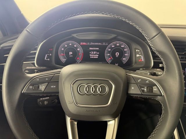 Used 2025 Audi Q7 2.0T Premium w/ Convenience Plus Package AWD/4WD image 12